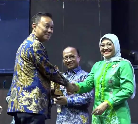 Pak Ws Dan Bu Meli Dalam Event Paramakarya (1)